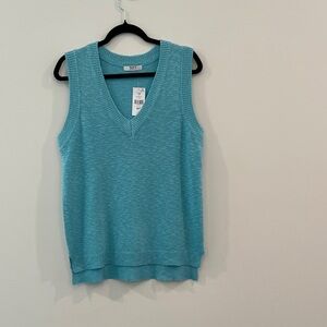 Lee Teal V-Neck Sleeveless Blouse